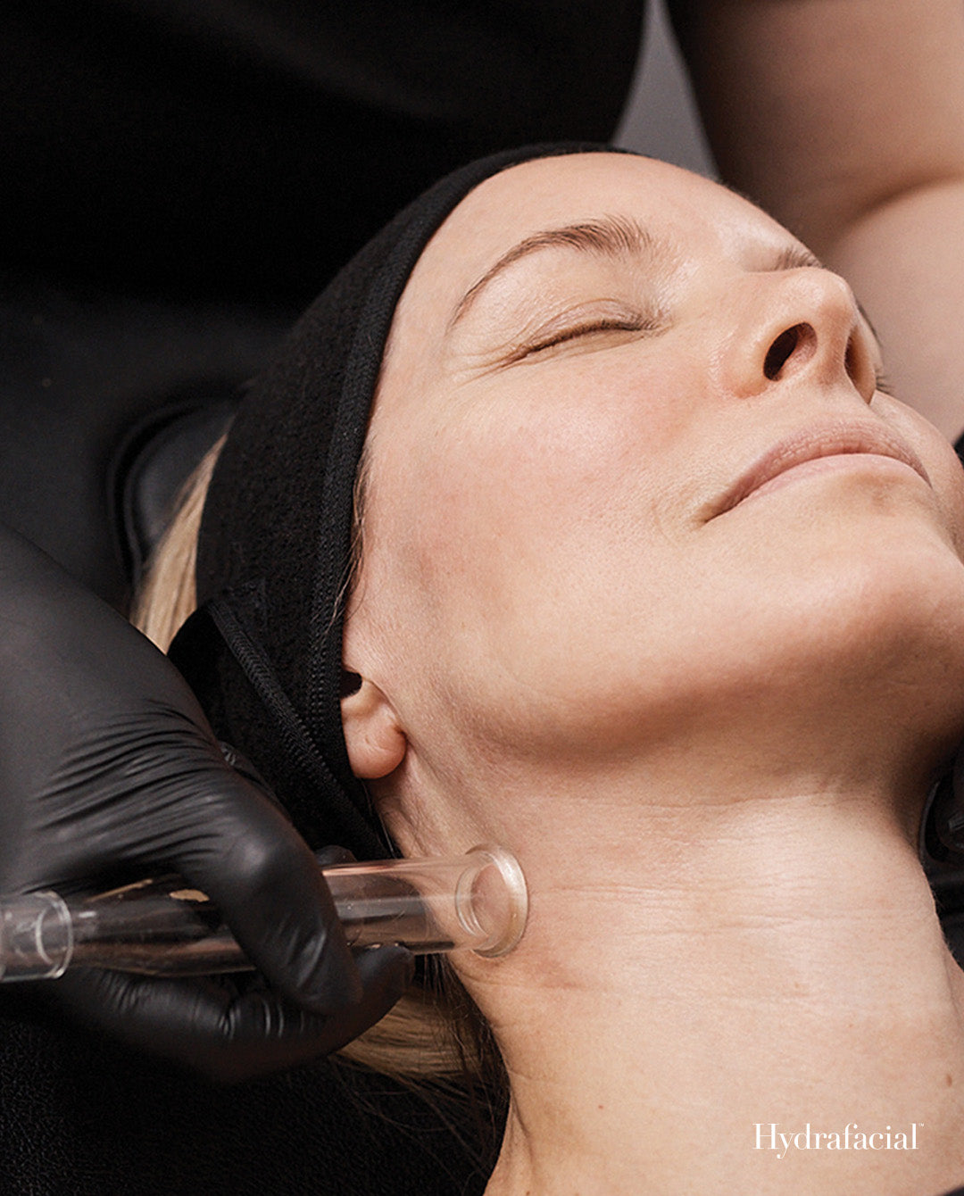 Hydrafacial lymphatic drainage treatment